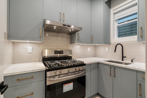 2208 St George Street, Port Moody, BC 