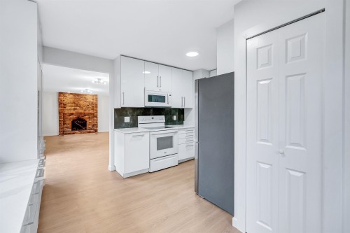 Ground Level-3507 St. Andrews Avenue, North Vancouver, BC 