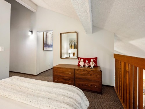 320-2021 Karen Crescent, Whistler, BC 