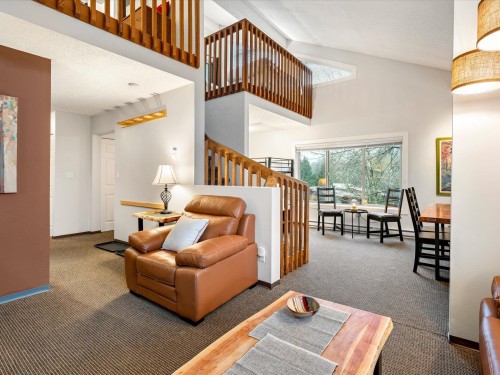 320-2021 Karen Crescent, Whistler, BC 