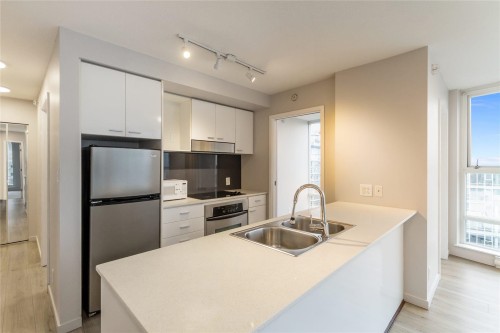 3108-111 Georgia Street W, Vancouver, BC 