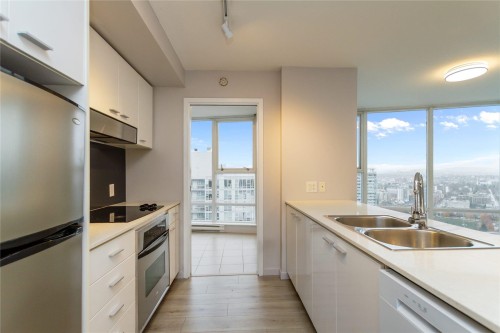 3108-111 Georgia Street W, Vancouver, BC 