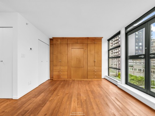 303-1688 Robson Street, Vancouver, BC 