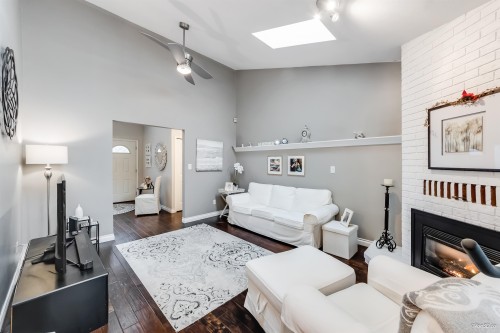 12409 204B Street, Maple Ridge, BC 