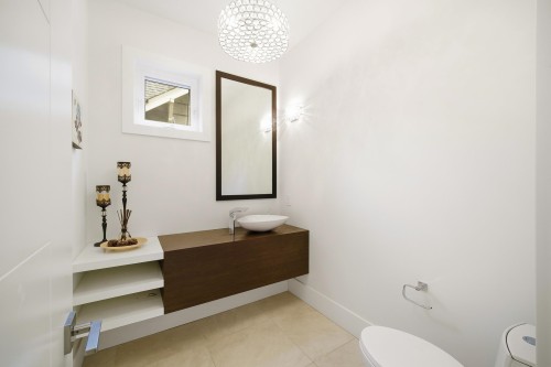 1468 Kings Avenue, West Vancouver, BC 