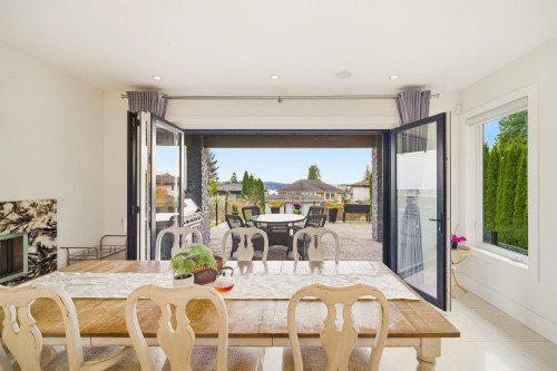 1468 Kings Avenue, West Vancouver, BC 