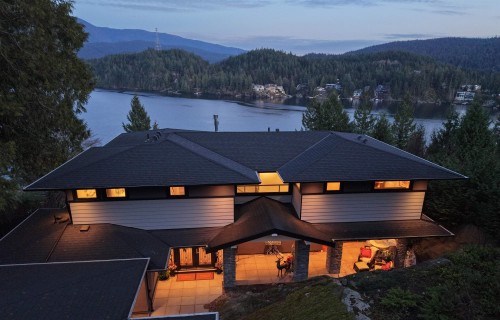 1812 Cardinal Crescent, North Vancouver, BC 