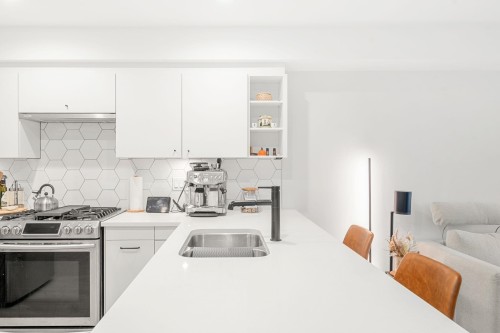 402-1519 Crown Street, Vancouver, BC 