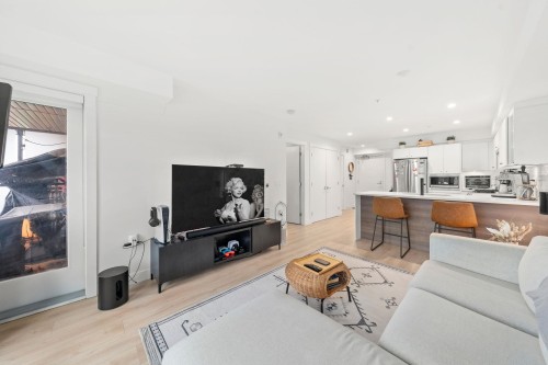 402-1519 Crown Street, Vancouver, BC 