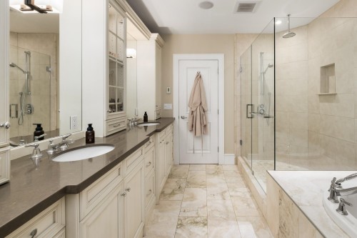 2623 Lawson Avenue, West Vancouver, BC 