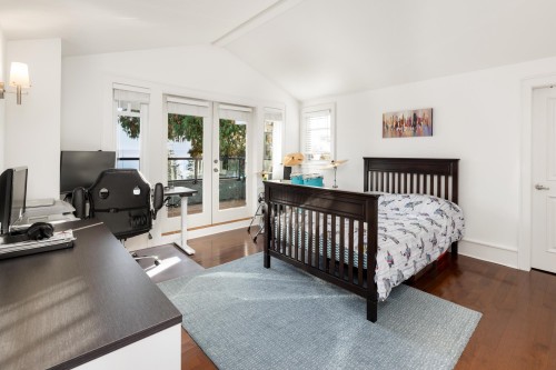 2623 Lawson Avenue, West Vancouver, BC 