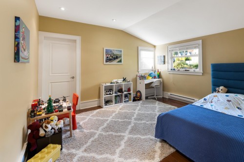 2623 Lawson Avenue, West Vancouver, BC 