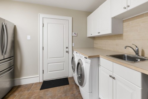 2623 Lawson Avenue, West Vancouver, BC 