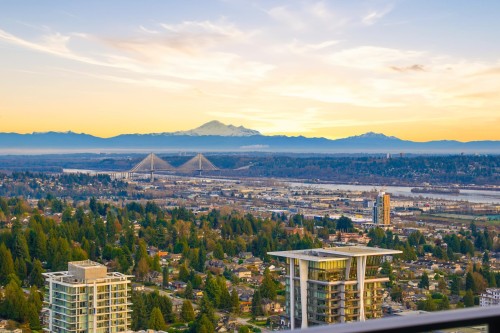 4704-3809 Evergreen Place, Burnaby, BC 