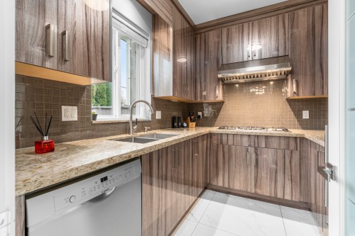 8780 Rosemary Avenue, Richmond, BC 