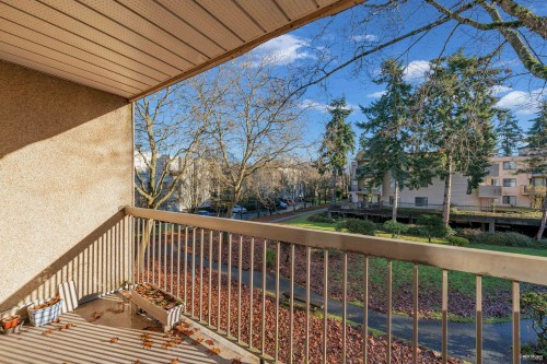 220-8411 Ackroyd Road, Richmond, BC 