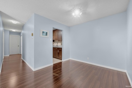 220-8411 Ackroyd Road, Richmond, BC 