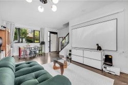 6426 Ash Street  Vancouver, BC V5Z 3G9