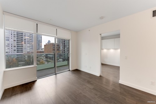 701-6463 Silver Avenue, Burnaby, BC 