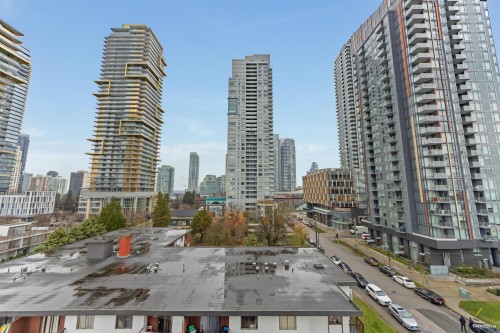 701-6463 Silver Avenue, Burnaby, BC 