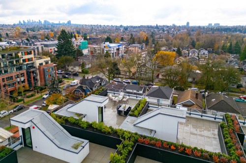 606-2268 Broadway E, Vancouver, BC 