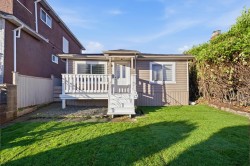 4533 Knight Street  Vancouver, BC V5N 3M8