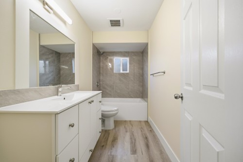 4533 Knight Street, Vancouver, BC 