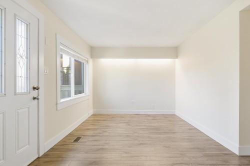 4533 Knight Street, Vancouver, BC 