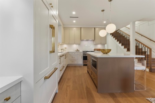 1759 16Th Avenue W, Vancouver, BC 