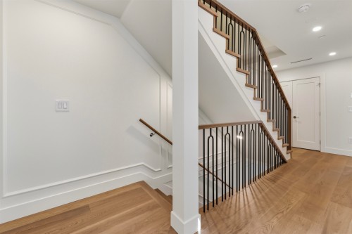 1759 16Th Avenue W, Vancouver, BC 