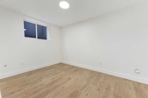 1759 16Th Avenue W, Vancouver, BC 