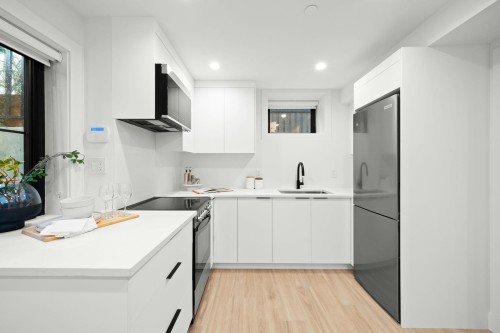 2791 21St Avenue W, Vancouver, BC 