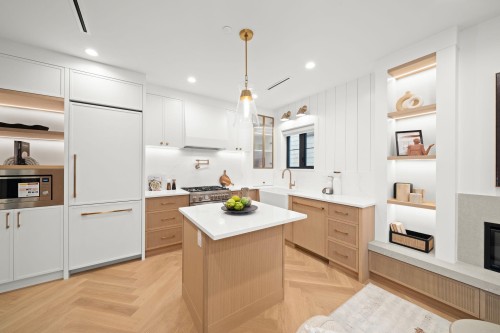 2791 21St Avenue W, Vancouver, BC 