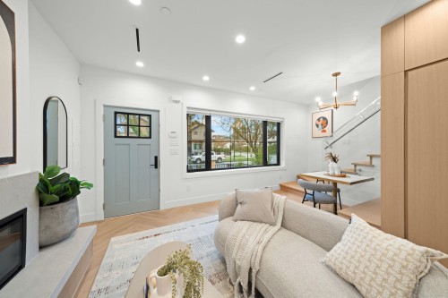 2791 21St Avenue W, Vancouver, BC 