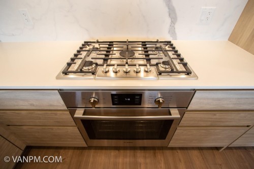 1604-585 Austin Avenue, Coquitlam, BC 