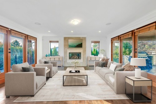 1031 Inglewood Avenue, West Vancouver, BC 