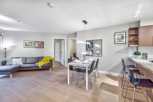 209-2088 Beta Avenue, Burnaby, BC 