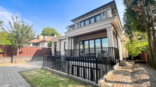 2071 36Th Avenue W, Vancouver, BC 