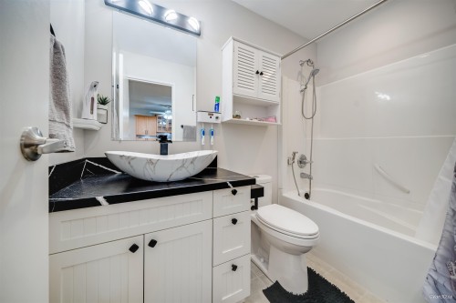 307-1122 King Albert Avenue, Coquitlam, BC 