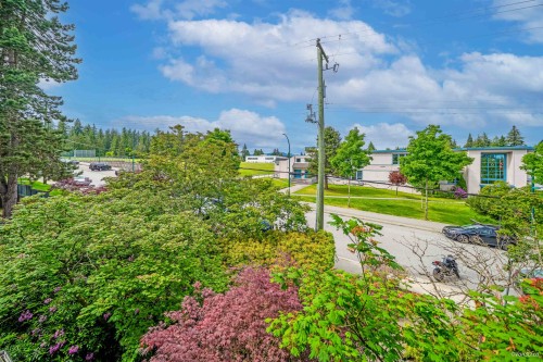 307-1122 King Albert Avenue, Coquitlam, BC 