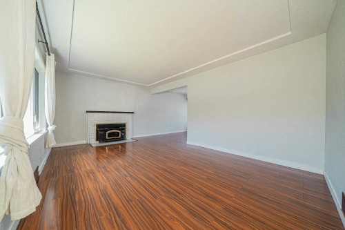 432 25Th Street W, North Vancouver, BC 