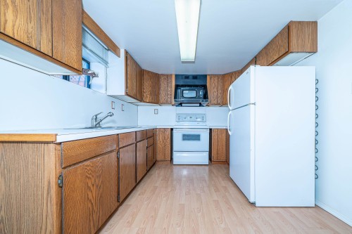 432 25Th Street W, North Vancouver, BC 