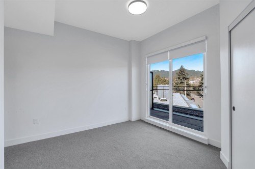 660-422 3Rd Street E, North Vancouver, BC 