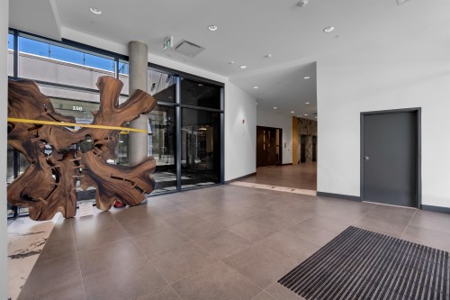 660-422 3Rd Street E, North Vancouver, BC 