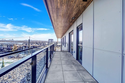 660-422 3Rd Street E, North Vancouver, BC 