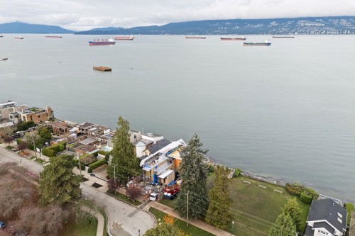 3243 Point Grey Road, Vancouver, BC 