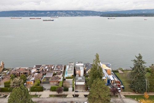 3243 Point Grey Road, Vancouver, BC 