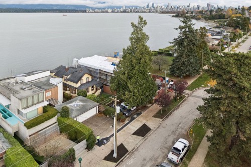 3243 Point Grey Road, Vancouver, BC 