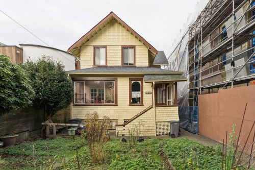 3243 Point Grey Road, Vancouver, BC 