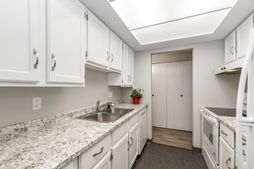 1502-4134 Maywood Street, Burnaby, BC 